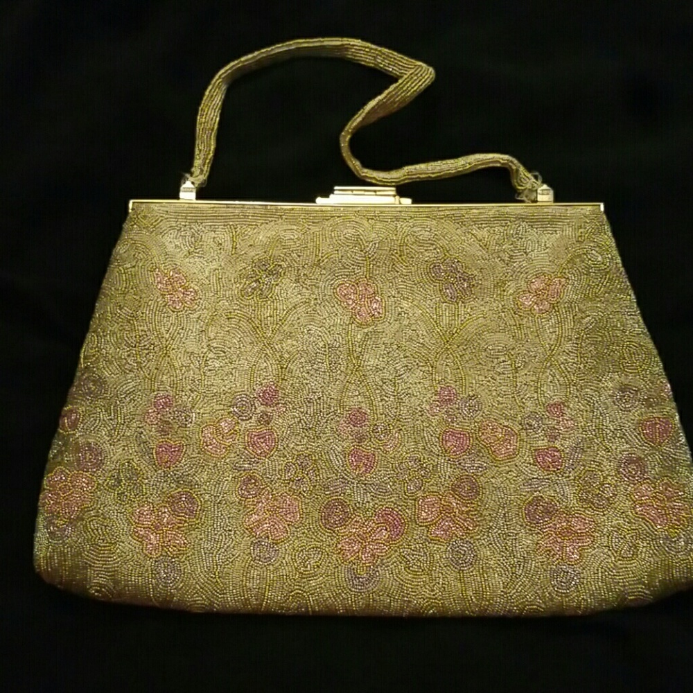 Vintage Made in France 
Evenings Beaded purse